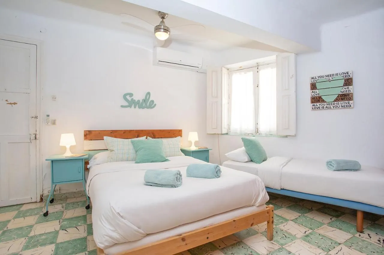 Apartment Big Flat In City Center With Patio Malaga