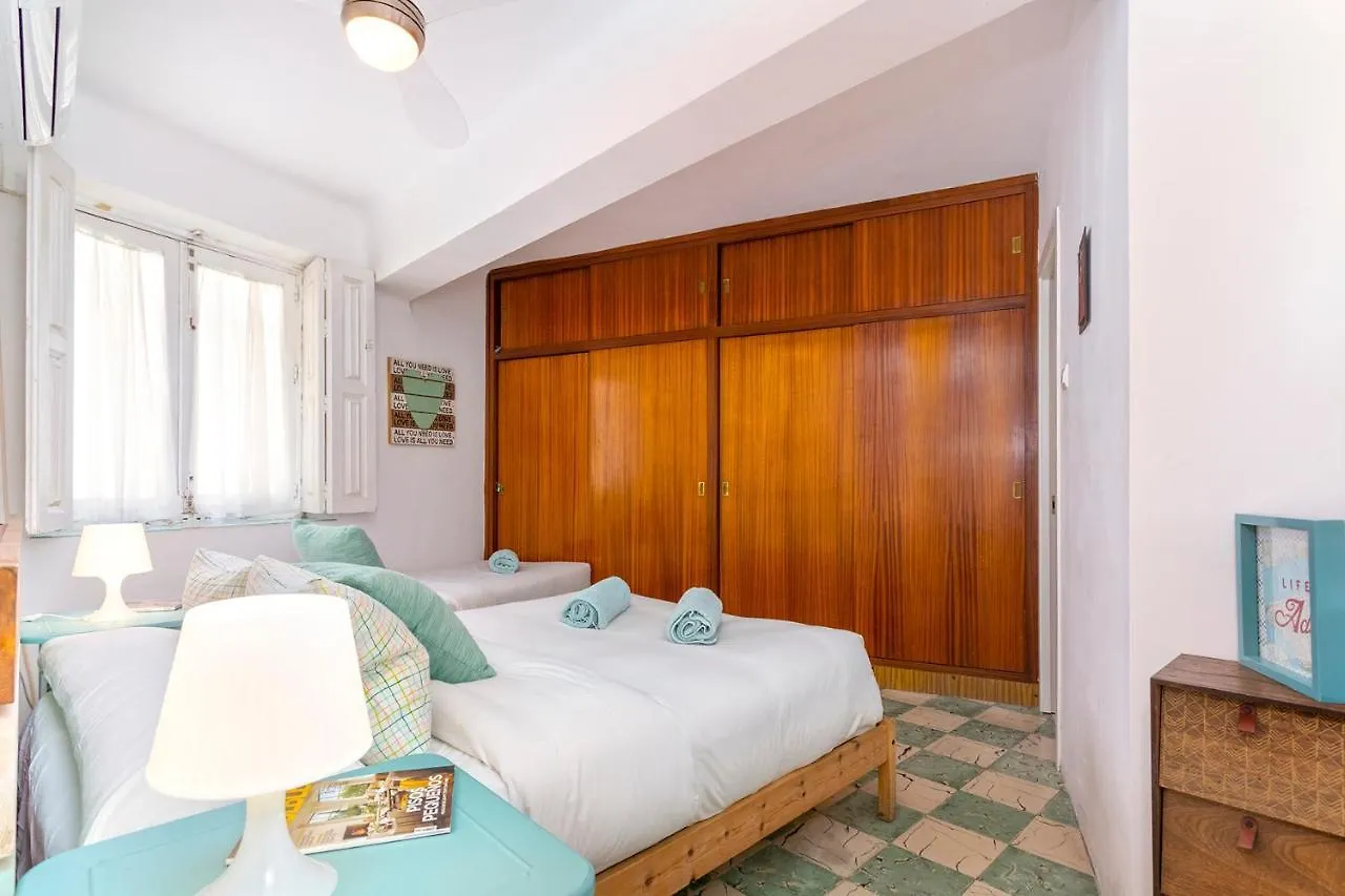 Big Flat In City Center With Patio Malaga 0*,